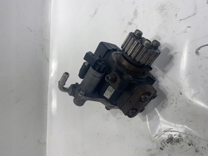Einspritzpumpe 105 PS AUDI A1 1.6 TDI 8X 03L130755AN