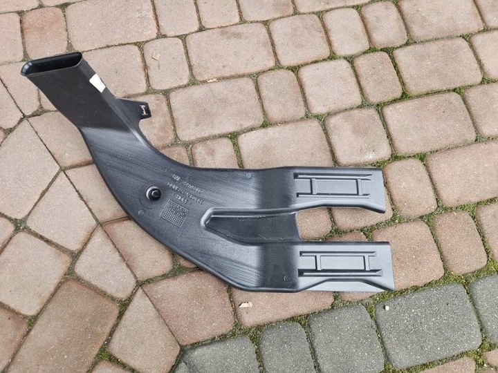 drain air for feet of the heating tube left Opel Insignia B 22976302
