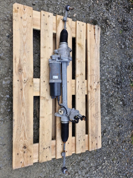 6889122 BMW F20 F21 F30 F31 F36 control drag rod servo steering