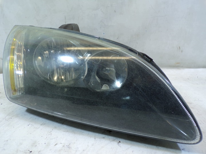feu avant avant droit FORD FOCUS 2 II noir (2)(K)