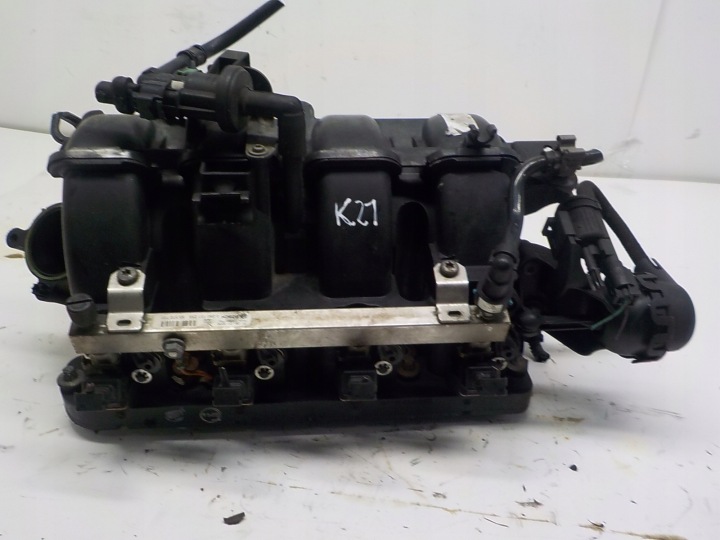 OPEL CORSA D 1.2 A12XER 1.4 A14XER sacie potrubie vstrekovacia rampa kapoty OK