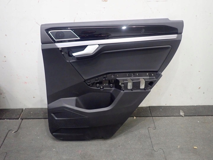side upholstery door right rear part VW TOUAREG III 18