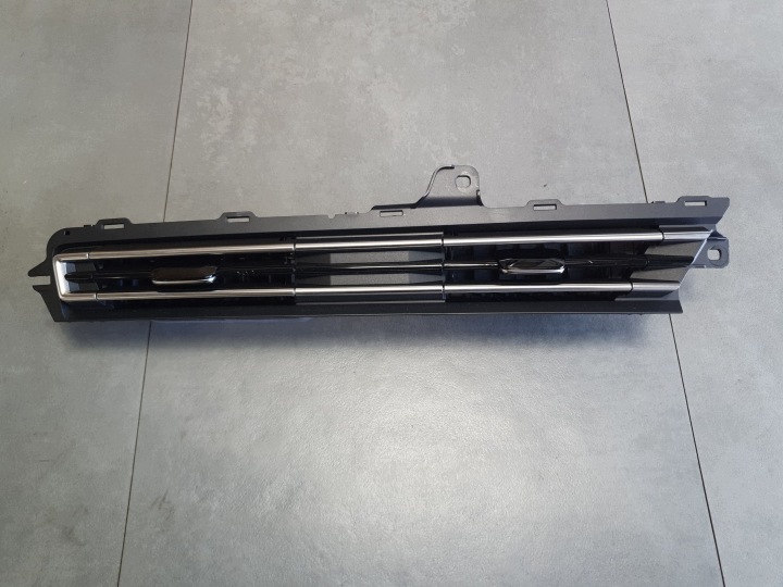 Audi A3 8Y Lüftungsgitter des lüfters Armaturenbrett rozdzielczej 8Y1820951B