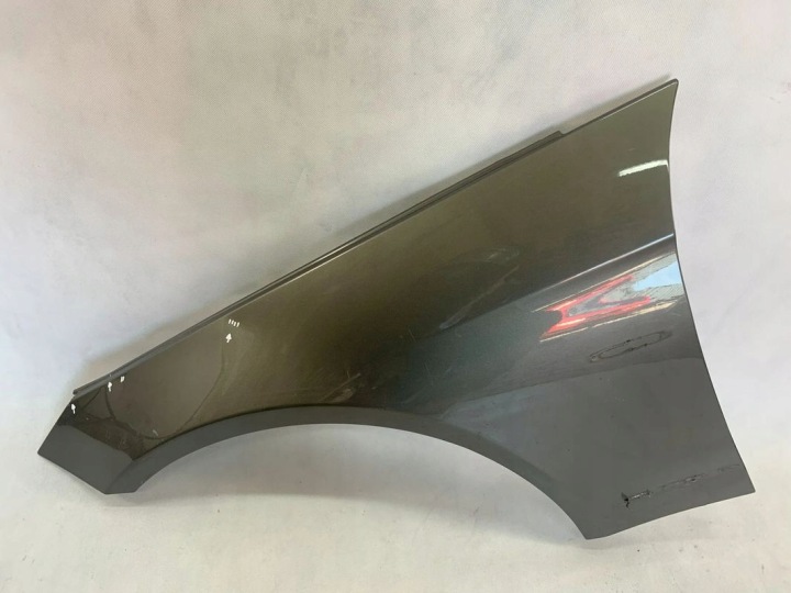 Mercedes C-Klasa W204 fender left c klasa w 204