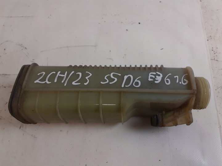Ausdehnungsbehälter des Gasses BMW E36 1.6 B
