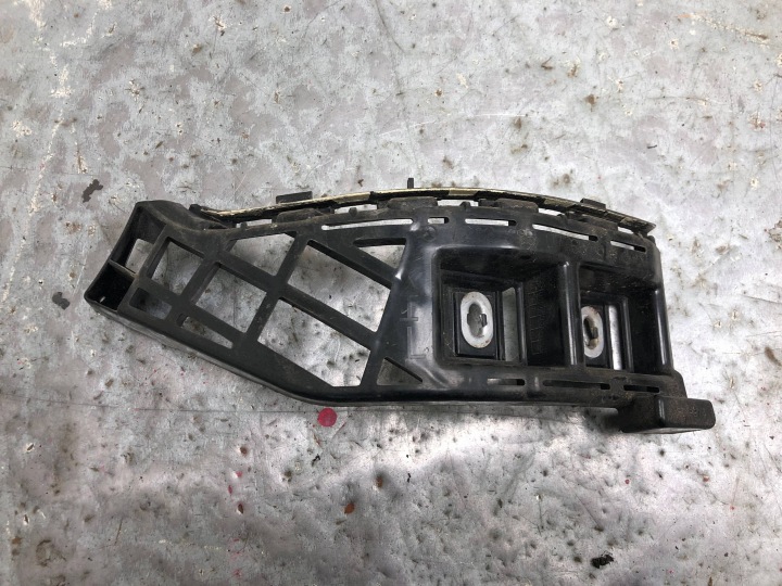 stoßstangenführung links heck MERCEDES W212 KOMBI A2128850765