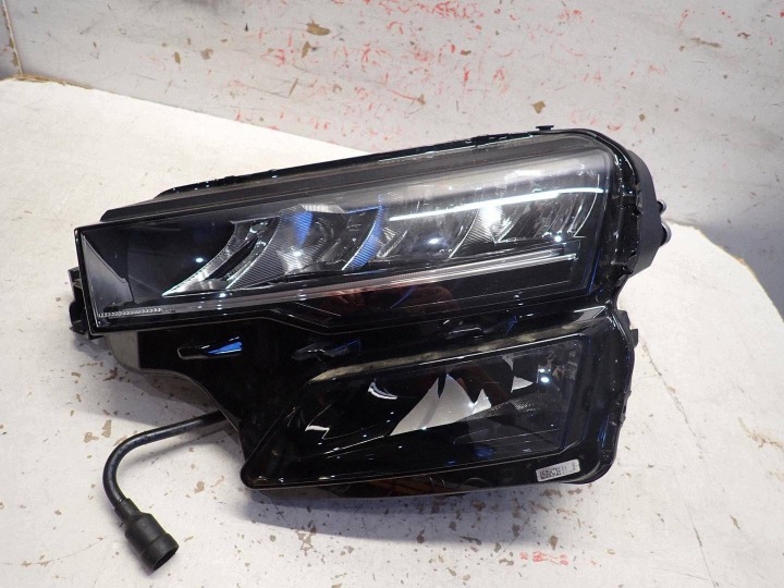 Licht vorne vorne links SKODA KAROQ LIFT 2021- FULL LED 57B941009