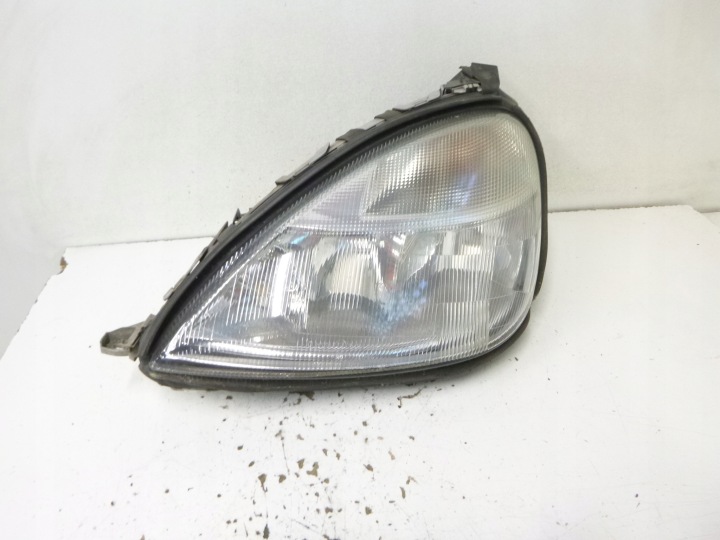 Licht vorne links Mercedes W168 1998r. 0301152201