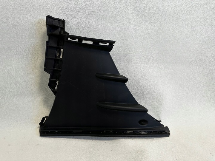 Mercedes A-klasa W177 cover drain air left