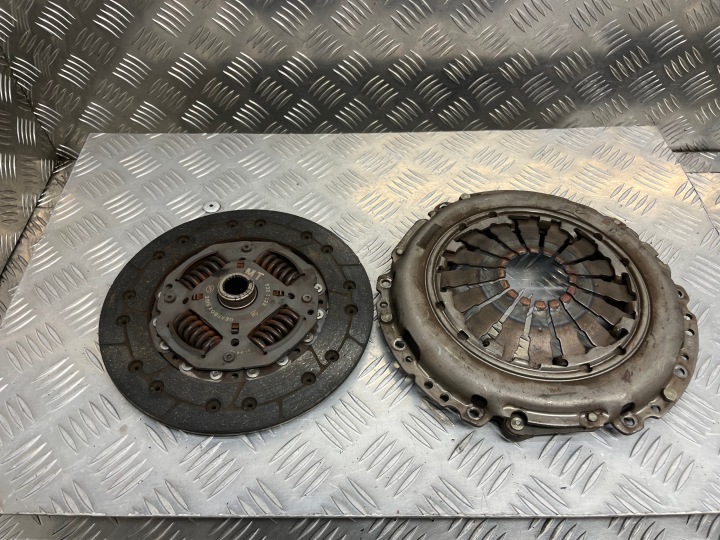 disc pressure plate of the clutch OPEL ASTRA H