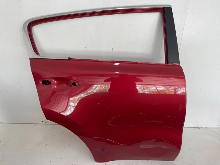 dveře záď zadní pravé KIA SPORTAGE IV 4 16