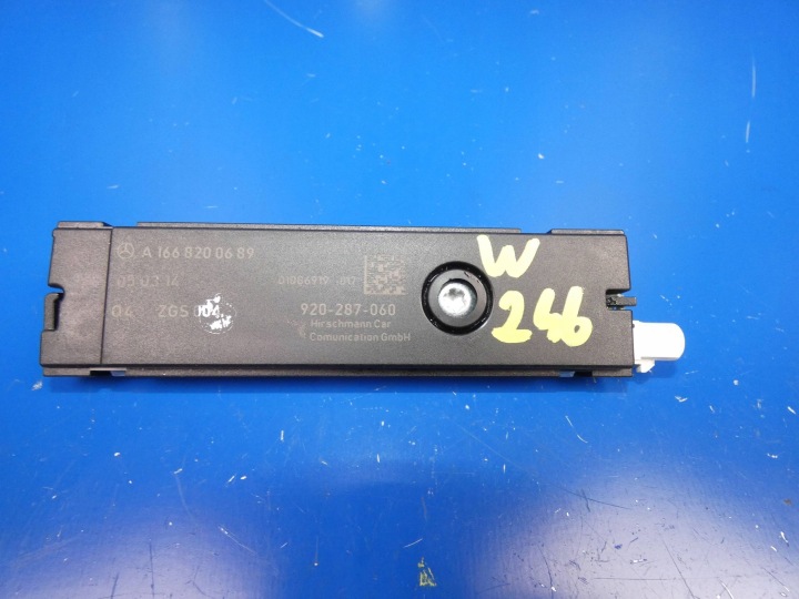 MERCEDES B W246 A W176 CLA W117 Verstärker ANTENY RADIA