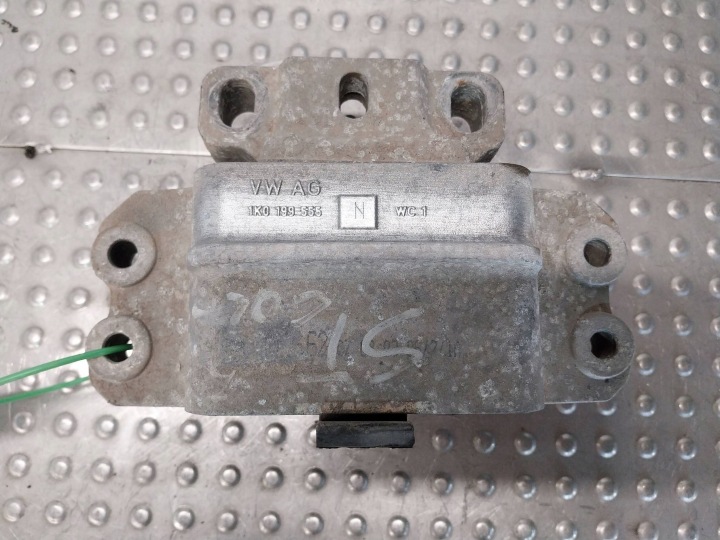 tartó csapágy váltó 1K0199555N AUDI A3 8P YETI GOLF V CADDY III LEON II