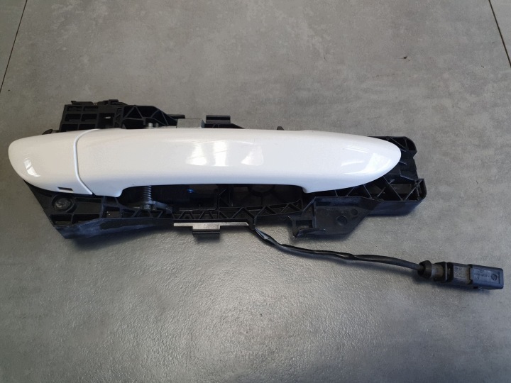 Volkswagen PASSAT CC Poignée Externe Droit Arrière lb9a 3C8839886