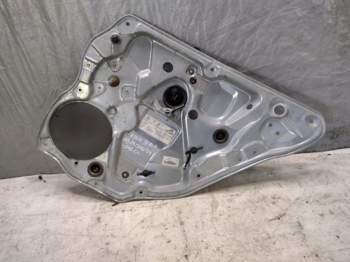 ablakemelő jobb hátsó manuális Volkswagen Polo IV 4 lift HB 5D