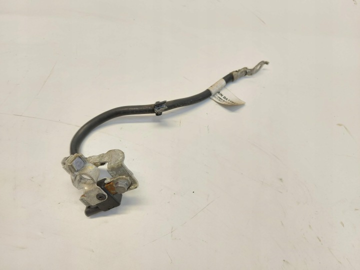Volvo XC40 D3 svorka ujemna minusová modul 31652688
