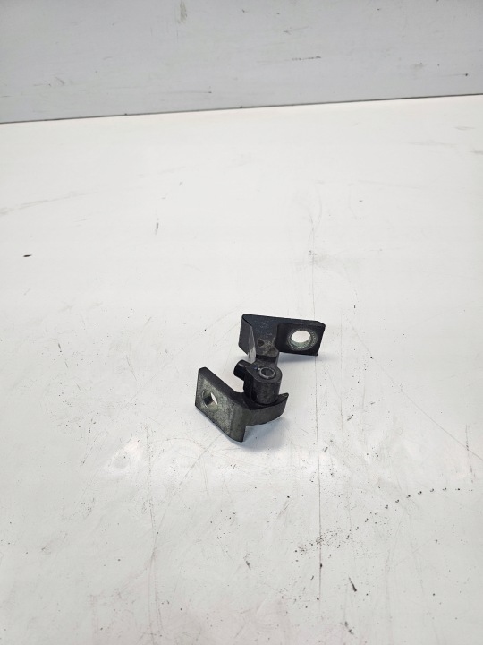PÁNT DVERE ĽAVÝ AUDI A1 8X Q3 8U A3 8V 8X0831403A