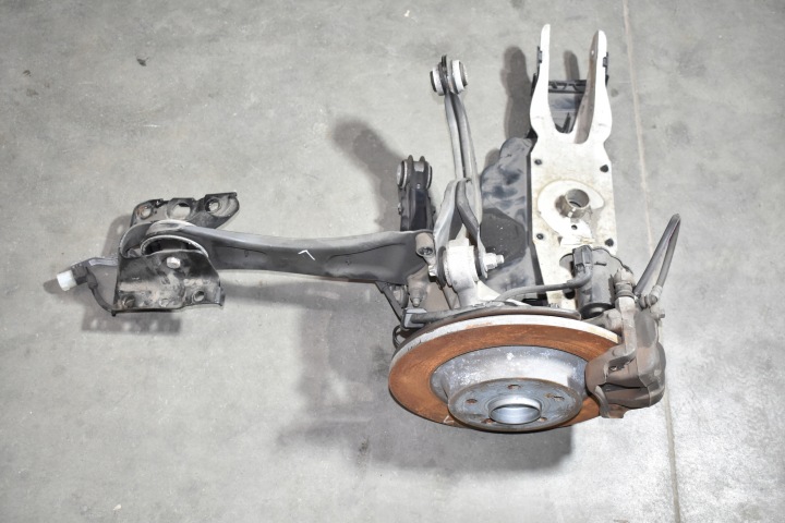 IDEALNE achsträger heck hinten links MERCEDES H247 GLA W118 A2473502300 1