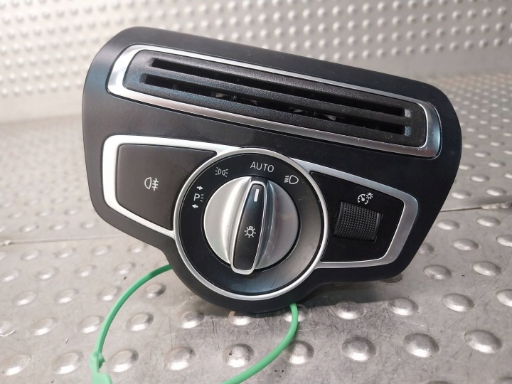 Bouton Interrupteur Lumières A2059051810 MERCEDES W205 W253 W447
