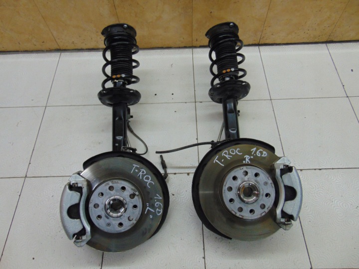 ACHSSCHENKEL RADNABE RADLAGER MCPHERSON LINKS RECHTS VW T ROC 1.6D