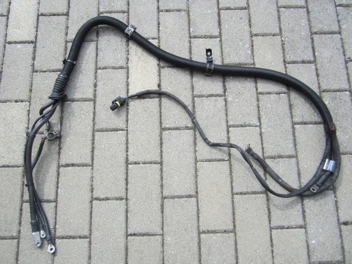 bundle zasilajaca of the engine Mercedes W221 S320 3.0