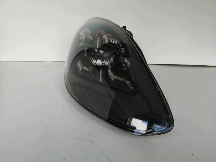 light right REFLEKTOR PORSCHE PANAMERA 971 973 FULL LED MATRIX