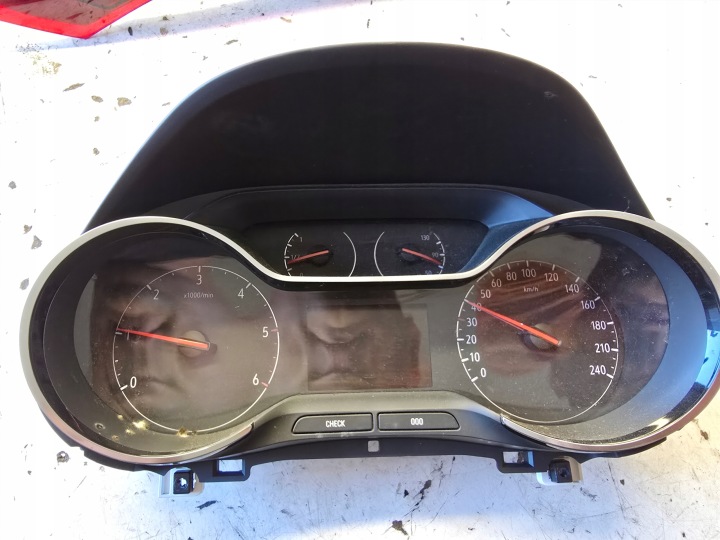 OPEL CROSSLAND X Instruments tachymètre compte tours Horloge montre tableau bord DIESEL EUROPA 9822632880