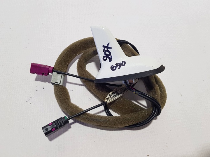 antenna tetto GPS MERCEDES W207 2078201075 C650 650