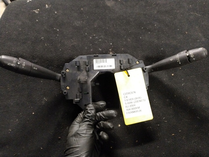 steering wheel levers and controls VALEO CITROEN C4 6242Z1 345657346