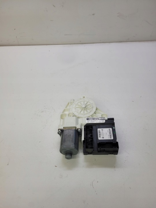 moteur vitres module AUDI A3 8P LIFT 8P0959802Q
