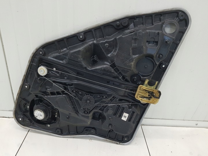 ELE mechanizmus ablak jobb hátsó MERCEDES A KLASA W177 A1777330300 A17754003