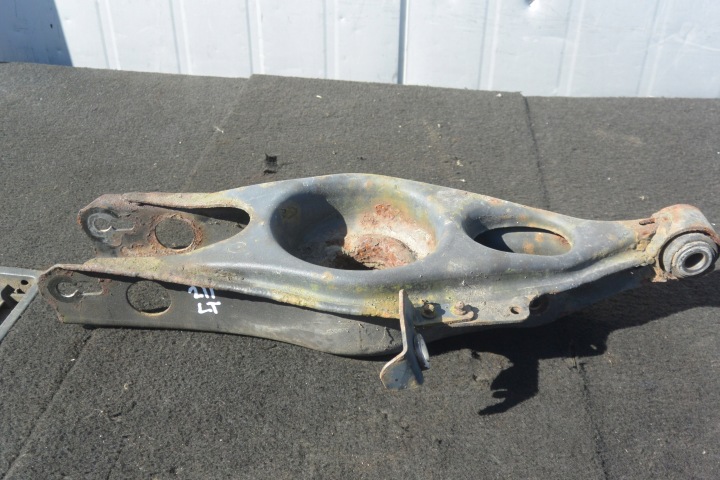 Querlenker hinten unterer links MERCEDES W211 E-KLASA
