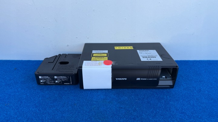 VOLVO V40 S40 XC70 V70 SCATOLA ZMIENIARKI + KIESZEN 9488926 7G/20Q