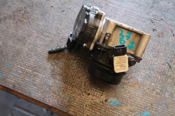3787. throttle flap HYUNDAI 9045040015