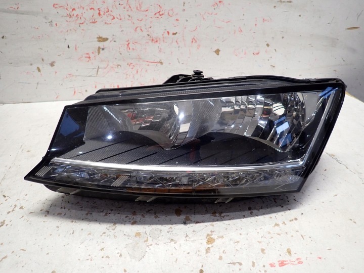 Licht vorne vorne links SKODA FABIA III LIFT 2017- 6V1941015D