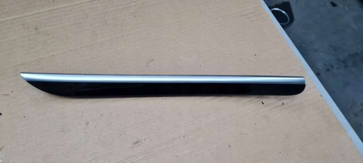 A5 8T LIFT S5 lista DEKOR fedél BLAK PIANO bal far 8T0867419AD 1LQ