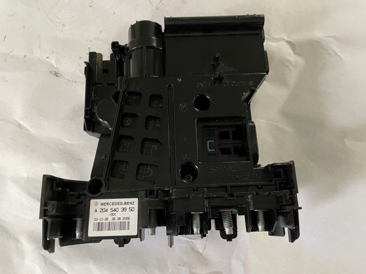 MERCEDES GLK Fusible pour batterie A2045403950