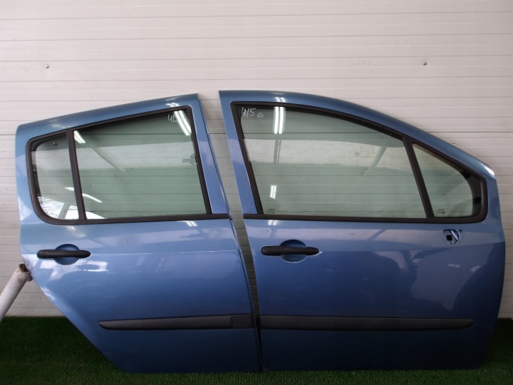 RENAULT MODUS und Tür vorne und hinten rechts TERNL