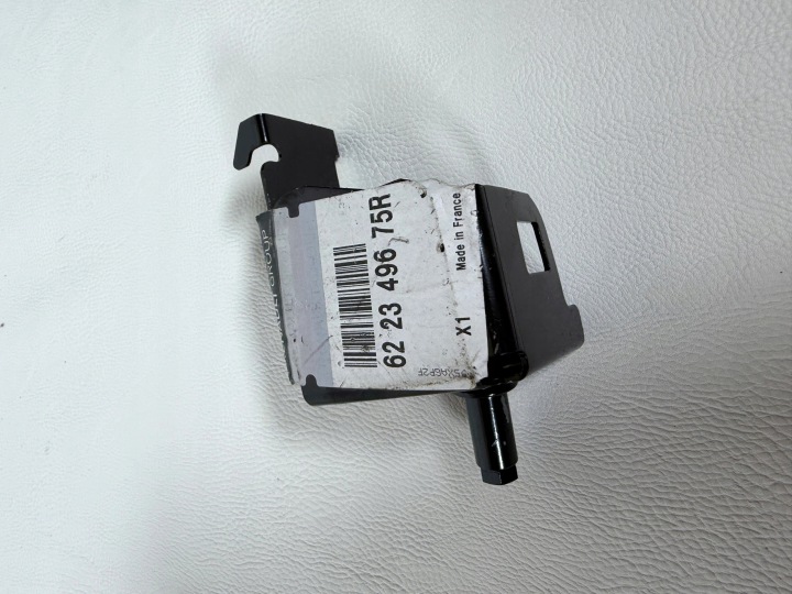 Renault Megane IV tartó sárvédöt eleje 622349675R