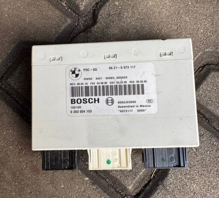 unité de commande électronique uce stationnement PDC BMW E90 0263004153 6973117