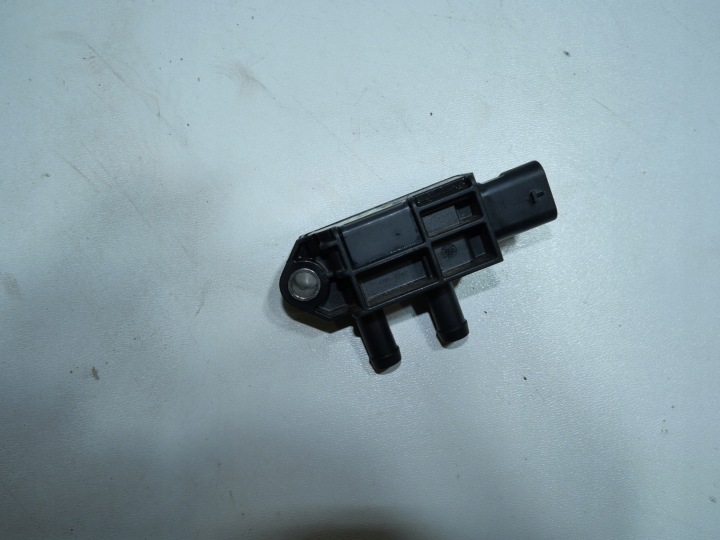Capteur température gaz échappement DPF VW SKODA SEAT AUDI 04L906051F