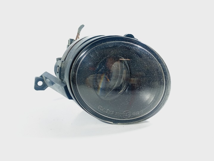 feux de brouillard gauche avant OE 27047900L VW TOURAN 1 et 03-09