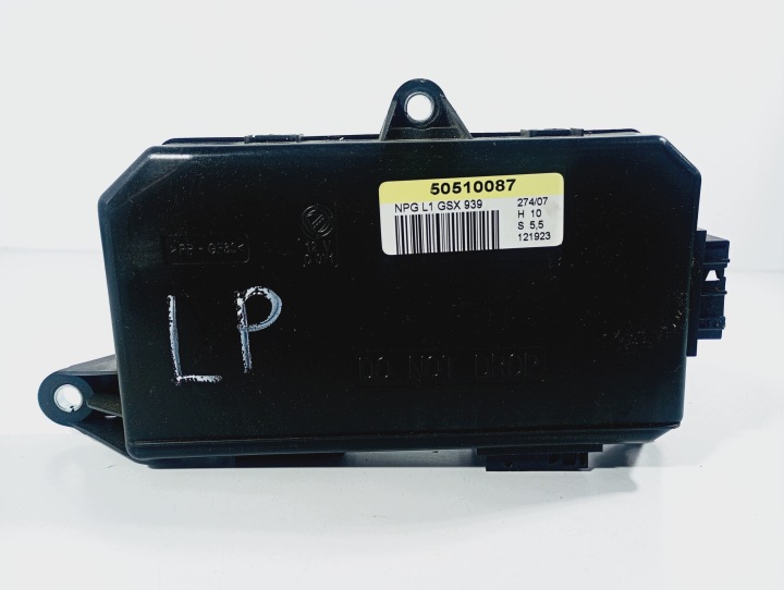 module door of left front OE 50510087 Alfa Romeo 159 Sportwagon 05-08