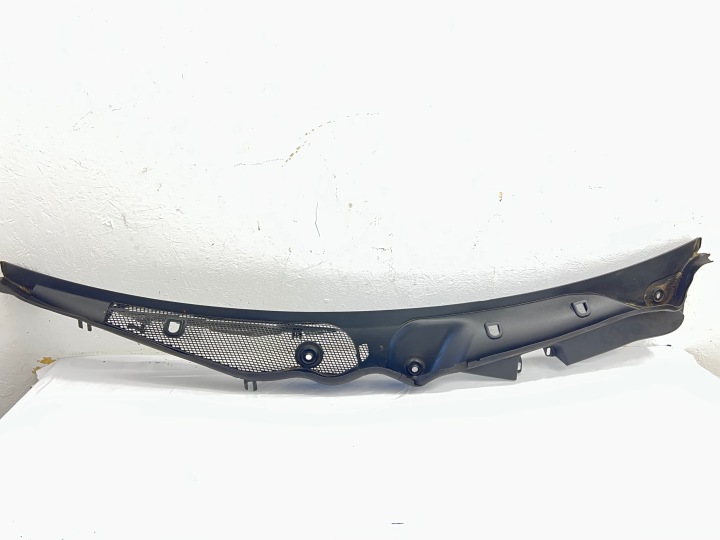 MERCEDES E-KLASA W212 Griglia gocciolatoio in plastica EUROPA A2128301013