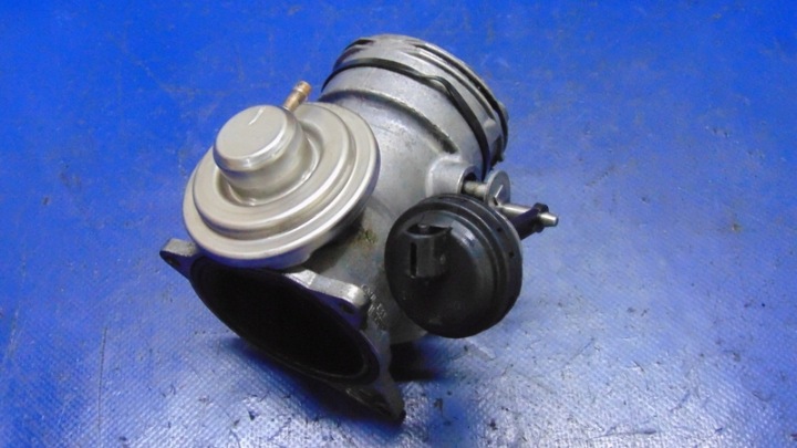 Valvola EGR 070126070C 2.5TDI VW TOUAREG e 7L 02-10R