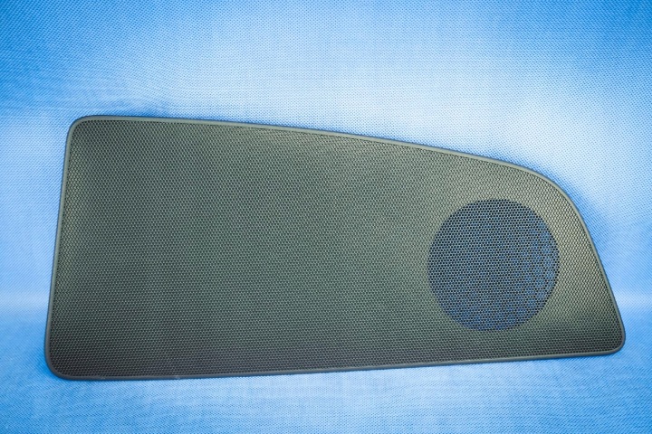 grid of the speaker of the rear polki Audi A8 S8 4H0863487A