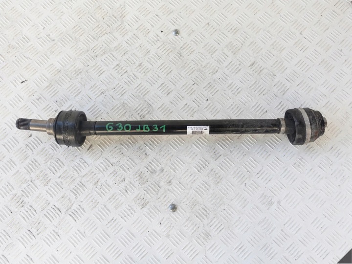 BMW 5 G30 40i Sedan Antriebswelle rechts heck 8664624