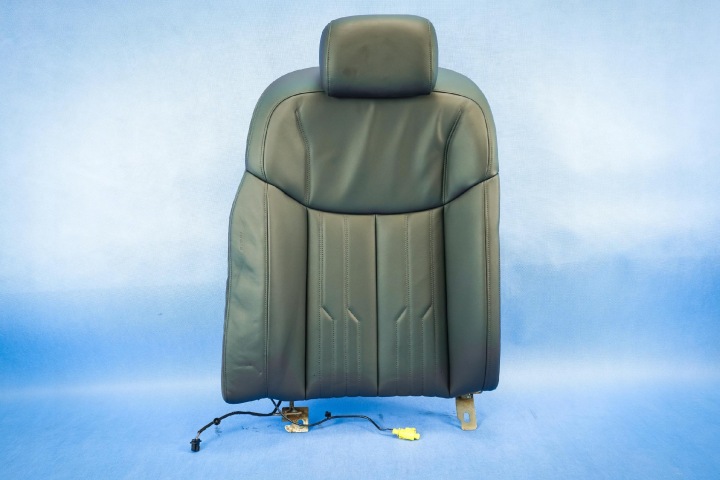 Oparcie hinten SITZ rechts Audi A8 4N D5