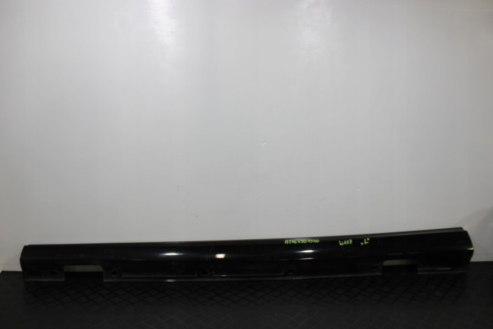 krytka Prahová Prah ľavý A2466901340 MERCEDES CLA W117
