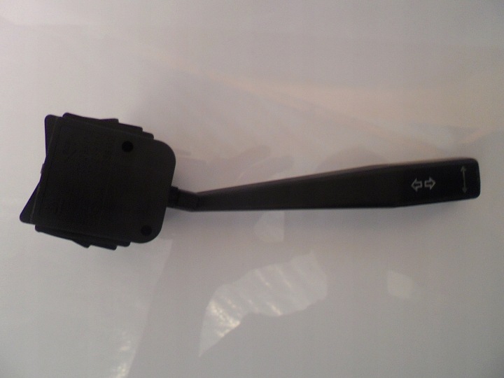 prekidač zmigavaca OPEL CORSA 90126712 OPEL